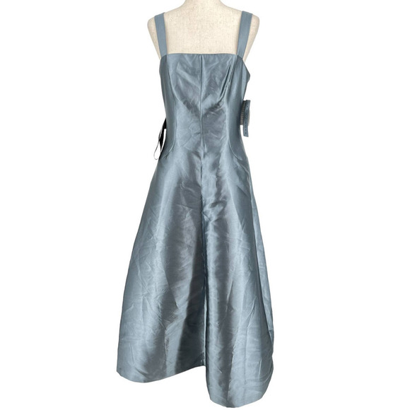Kay Unger Tatiana Flared Sleeveless Satin Gown Nile Blue- Size 8- NWT- MSRP $348 - Picture 4 of 16
